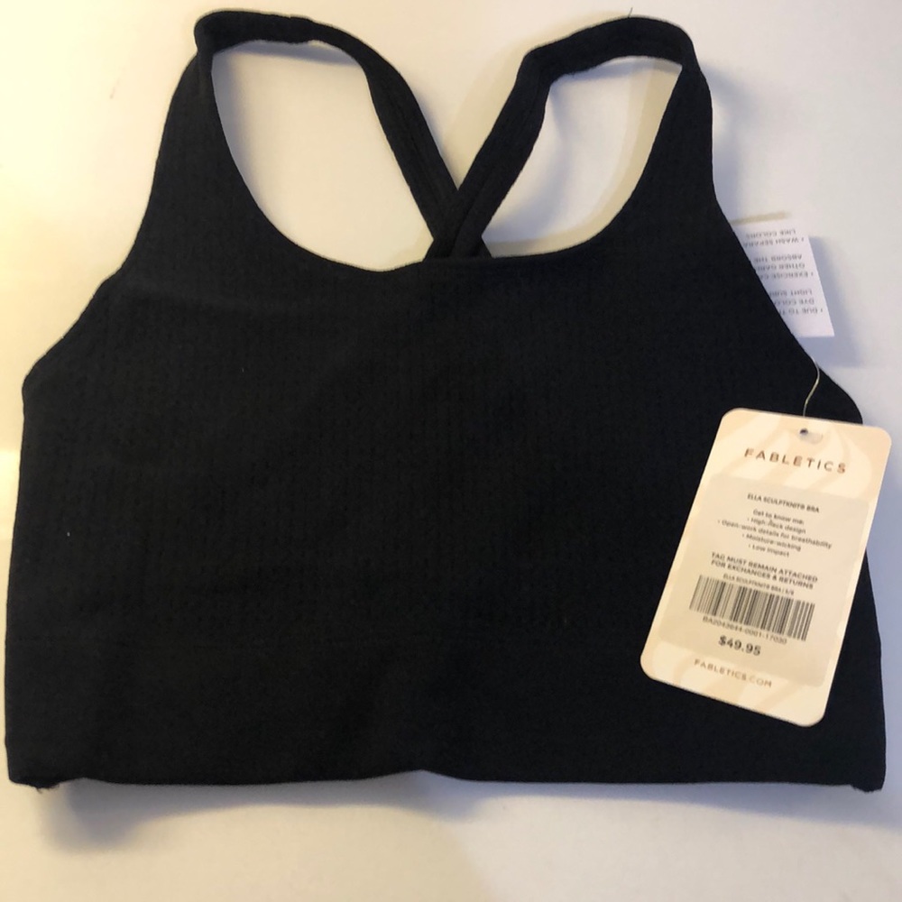 🦋🦋🦋🦋 Host pick🦋🦋Fabletics sculpknit bra. Low impact and moisture wicking.